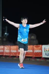 BIB: 41825, 551
                            <button type="button" onclick="openModal(19773017)" class="btn btn-primary btn-sm float-right btn-popup" data-toggle="modal" data-target=".modal-high-quality">
                        <i class="fas fa-shopping-cart"></i> Add to Cart
                    </button>
                                            <button type="button" onclick="isThisMe(19773017, true)" class="btn btn-success btn-sm float-right btn-popup btn-isme hidden" data-toggle="tooltip" data-placement="bottom" title="นี่คือรูปของคุณใช่ไหม คลิกที่นี่เพื่อเอาเข้าอัลบั้ม">
                        <i class="fas fa-plus"></i> Add to album
                    </button>
                    <button type="button" onclick="isThisMe(19773017, false)" class="btn btn-warning btn-sm float-right btn-popup btn-isnotme hidden">
                        <i class="fas fa-ban"></i> Remove from album
                    </button>